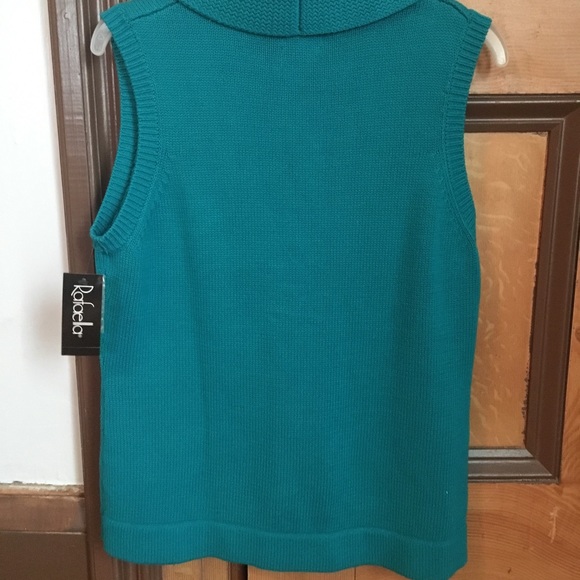 Real Knit Vest. - Picture 2 of 4